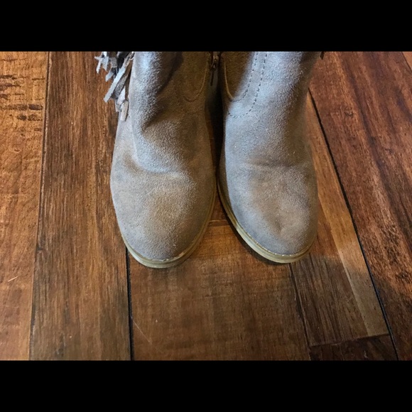 women’s size 6 taupe booties - Picture 2 of 4